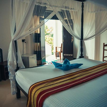Bisandu Guesthouse Mirissa Kültér fotó