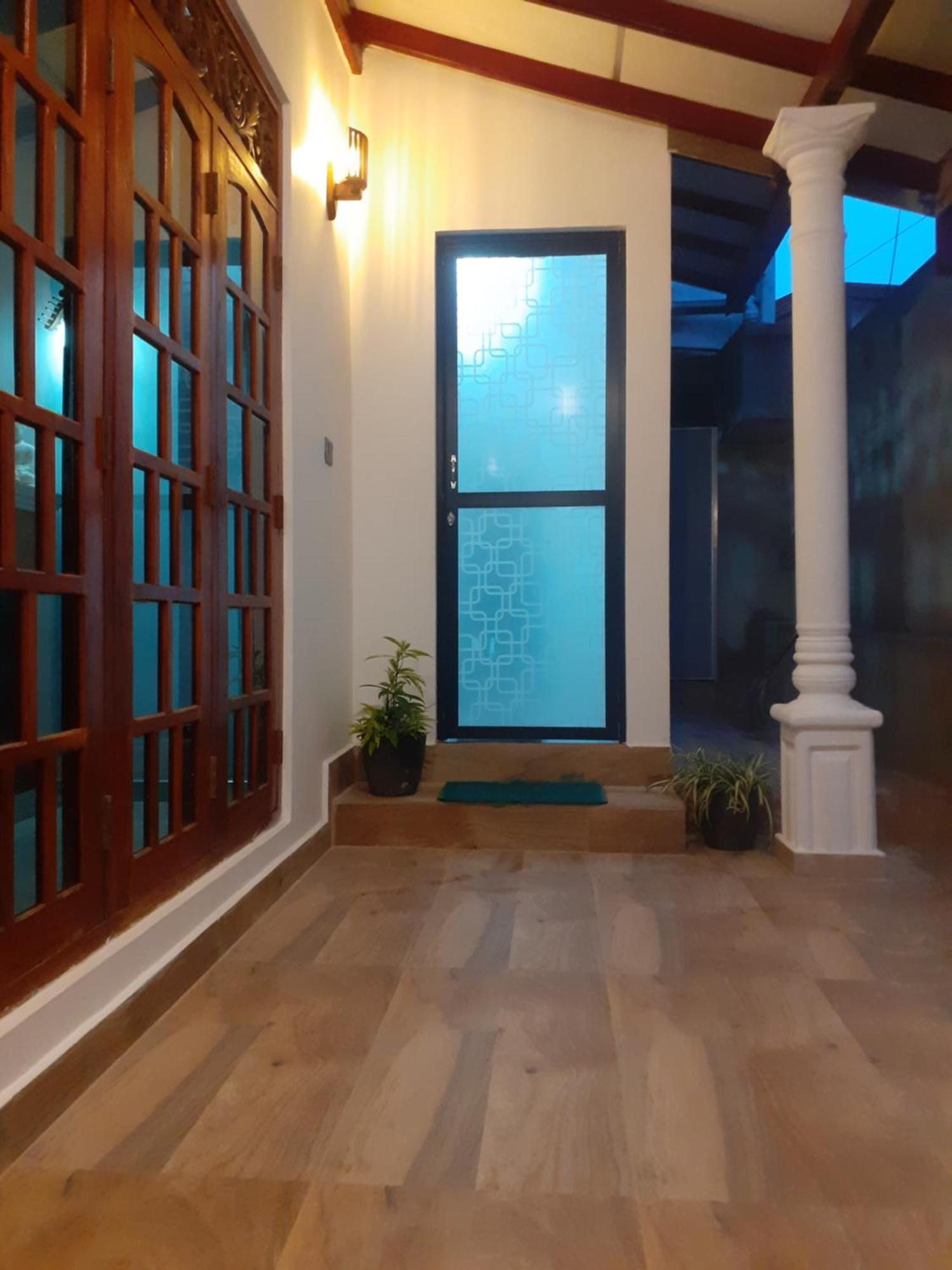 Bisandu Guesthouse Mirissa Szoba fotó